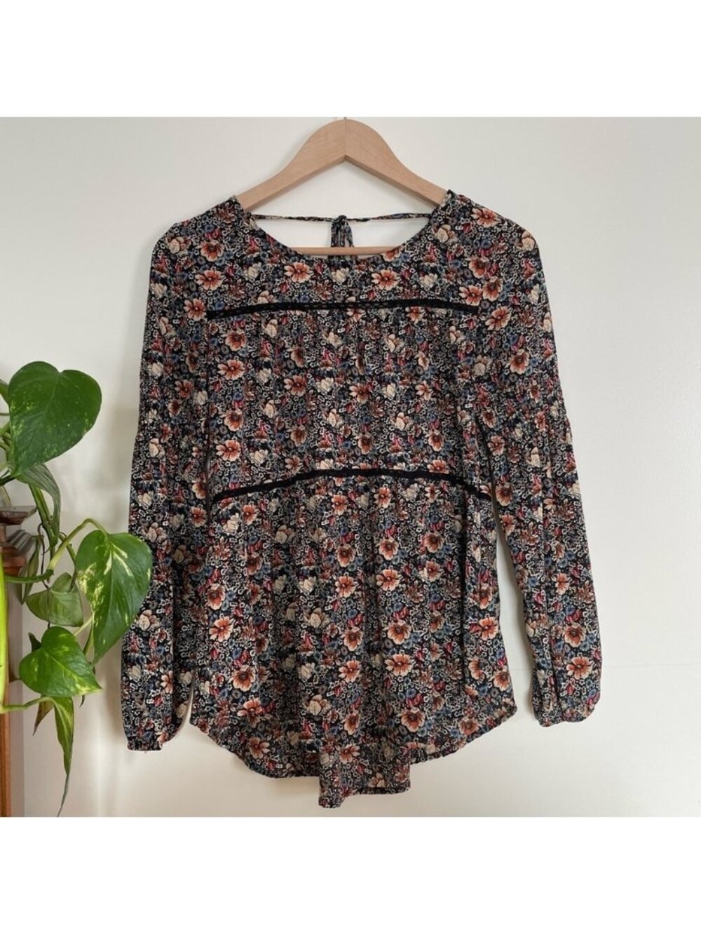 Knox Rose Black & Multicolored Floral Blouse Top Bishop Sleeve Size XS